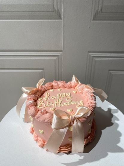 Bento Cake Personnalisé – Format Unique 4 à 5 Parts – Image 6